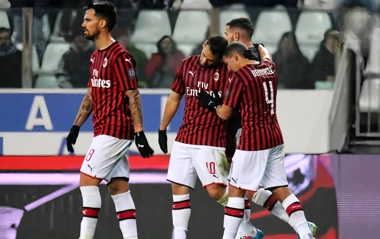 本赛季欧冠迄今五大联赛球队积分：英超74分第一，意甲第二（欧冠本季迄今五大联赛积分榜：英超以74分领跑，意甲次席）