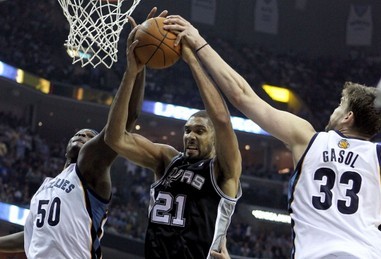 他今天的表现无可挑剔（他今天的表现堪称完美）