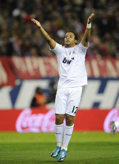 记者：阿莫林组建新的领导小组，包括B费、马奎尔、利马等人